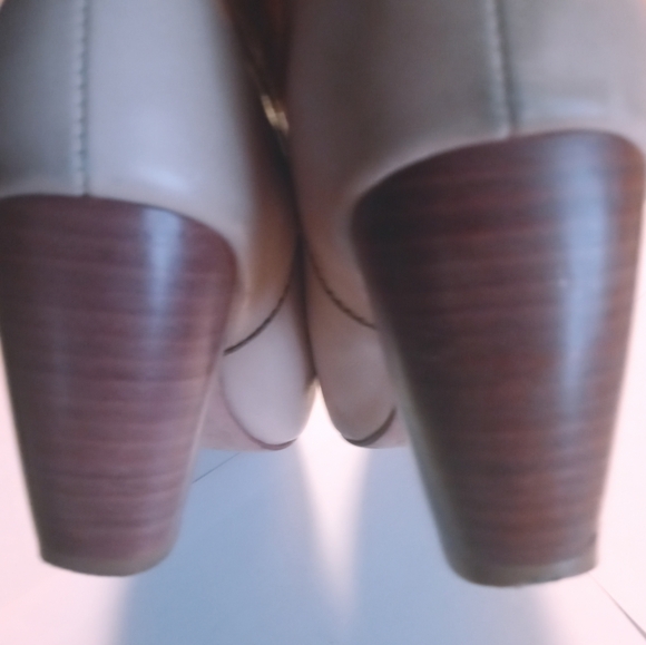 REBECCA MINKOFF women's sz 8.5 VINTAGE CREAM/BEIGE WESTERN STYLE ANKLE - Picture 5 of 10